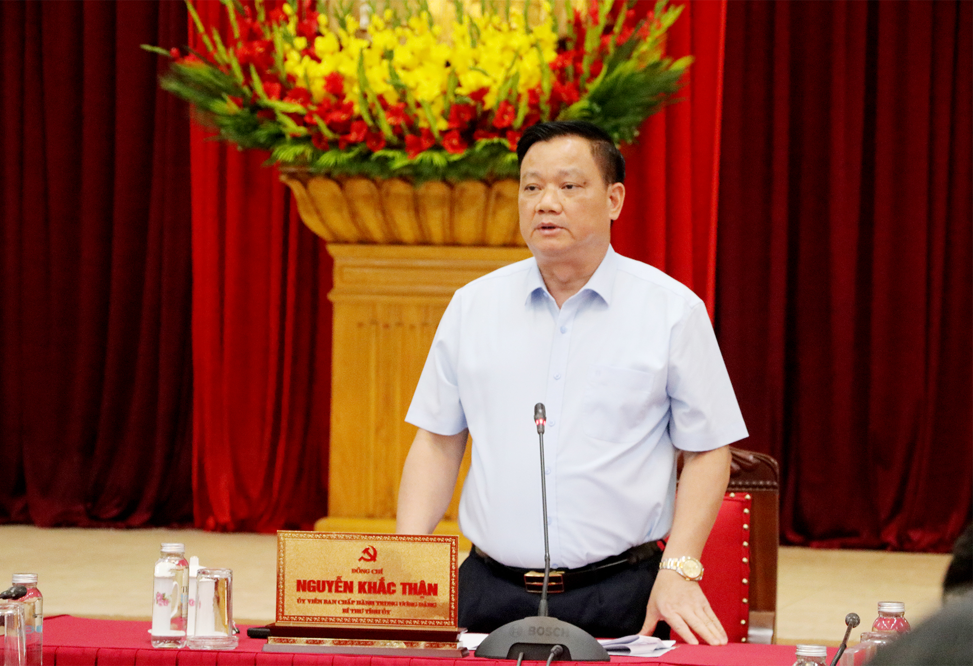Anh-tin-bai